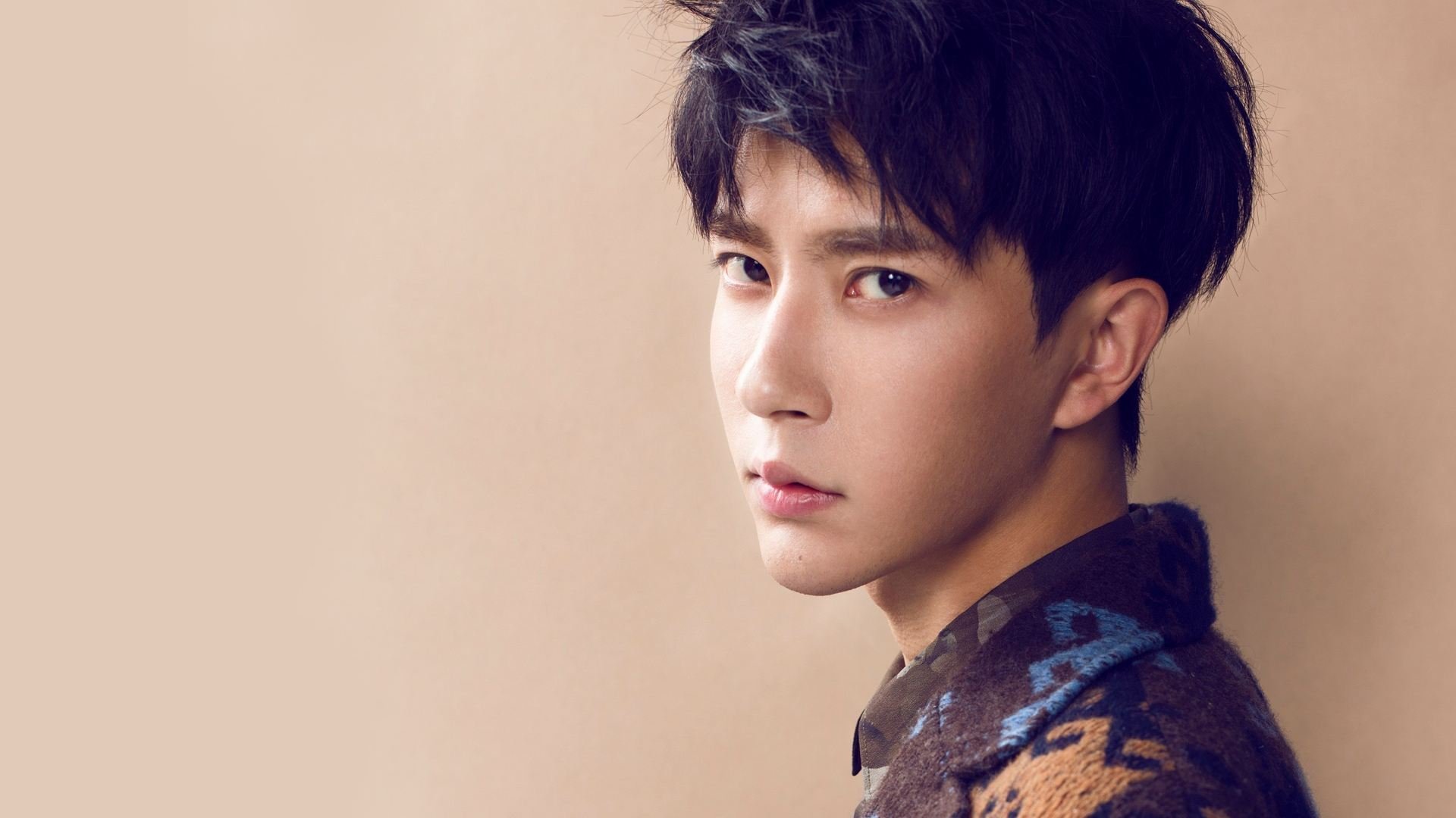 九游娱乐电竞站-反败为胜：逆境中爆发的团队精神，反败为胜的话语