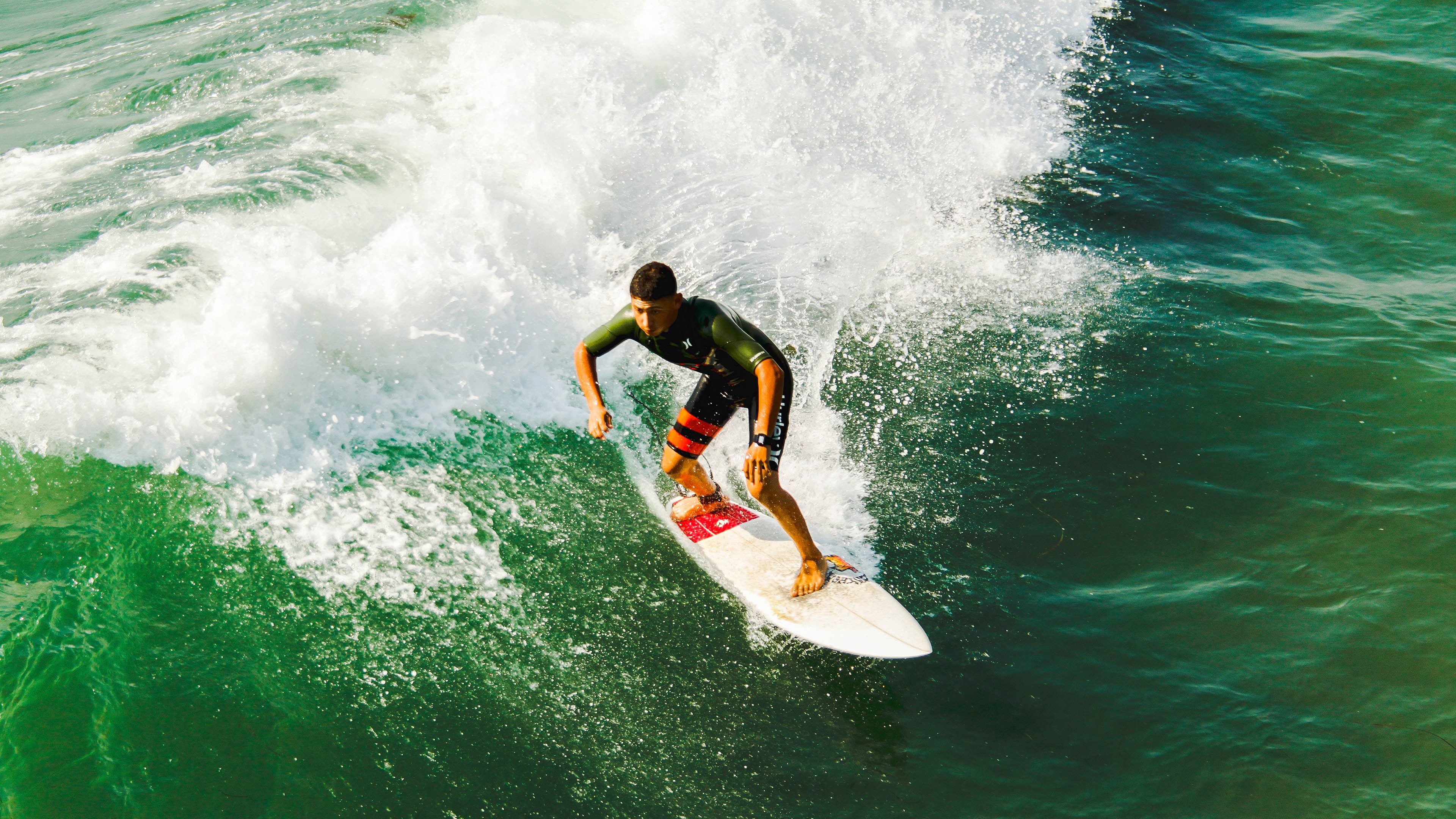 克洛普不断创新战术，利物浦向更高目标发起冲击