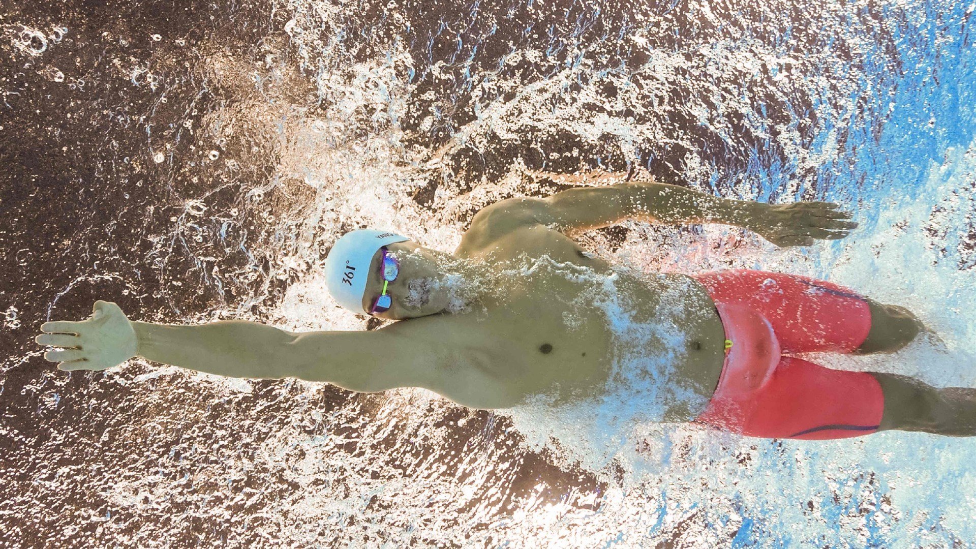 现场应援道具创新形式增强互动体验带动球迷情绪，应援道具有哪些